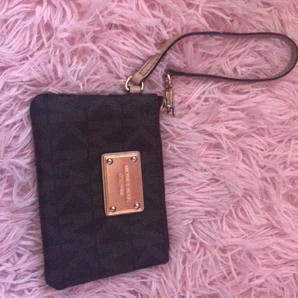 Michael Kors small wristlet